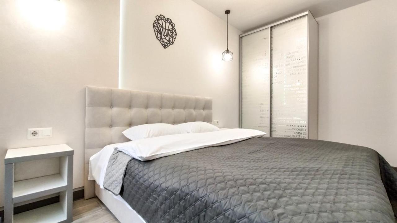 Petrovdom In Smart In New York Concept House Киев