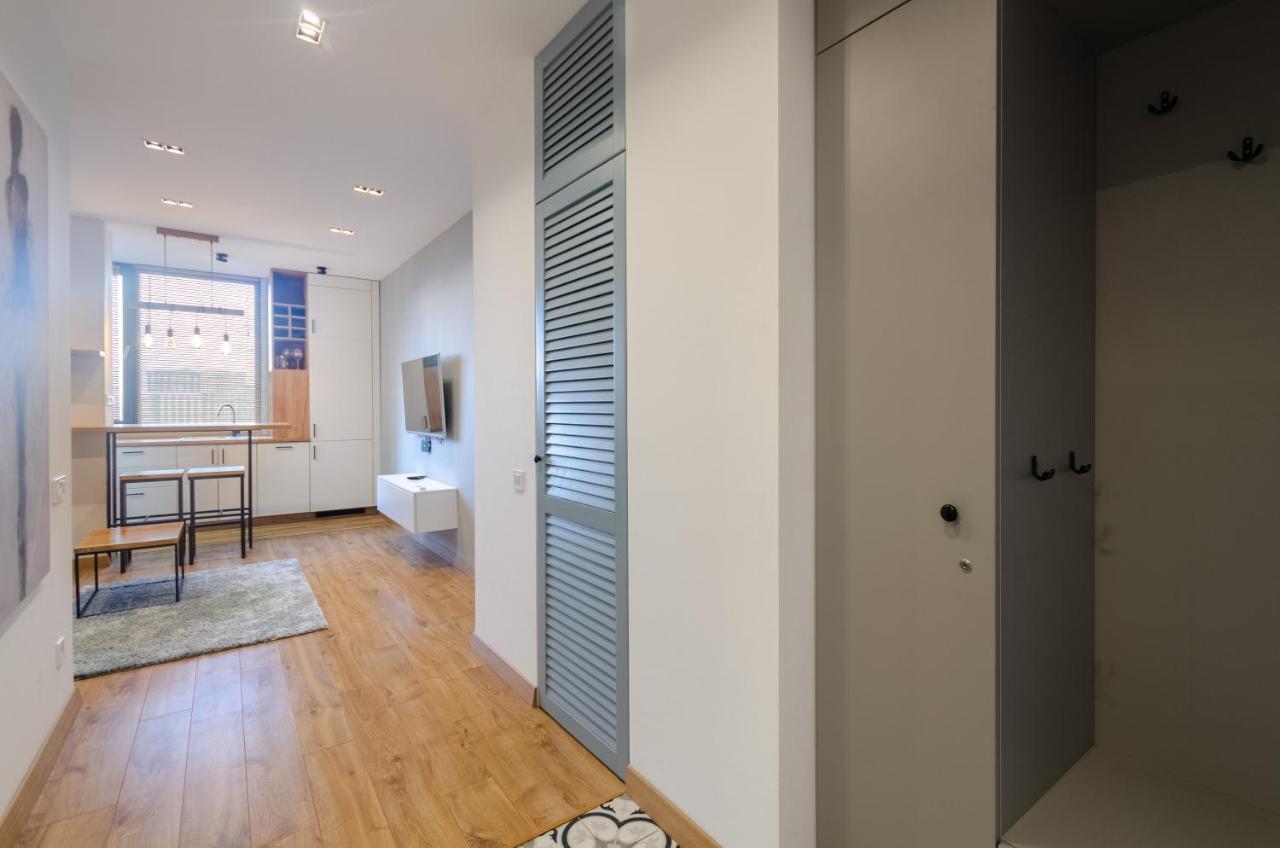 Petrovdom In Smart In New York Concept House Apartment