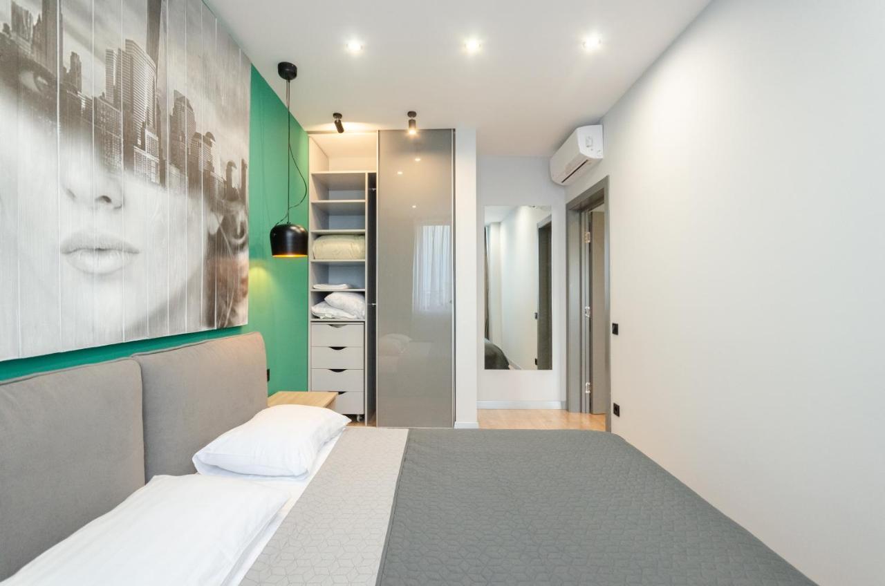 Petrovdom In Smart In New York Concept House Apartment Kyiv